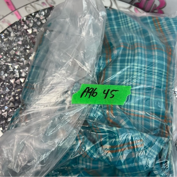 Cabela's button up long sleeve shirt Teal and Brown Plaid Button-Front Shirt - Picture 13 of 13